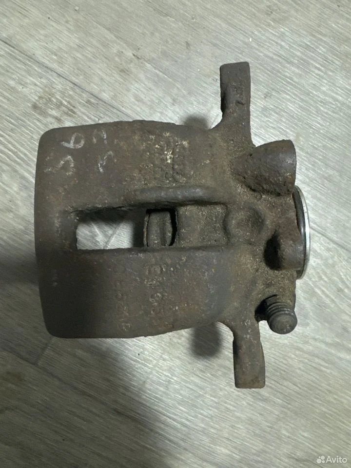 Суппорт тормозной задний правый без электромотора