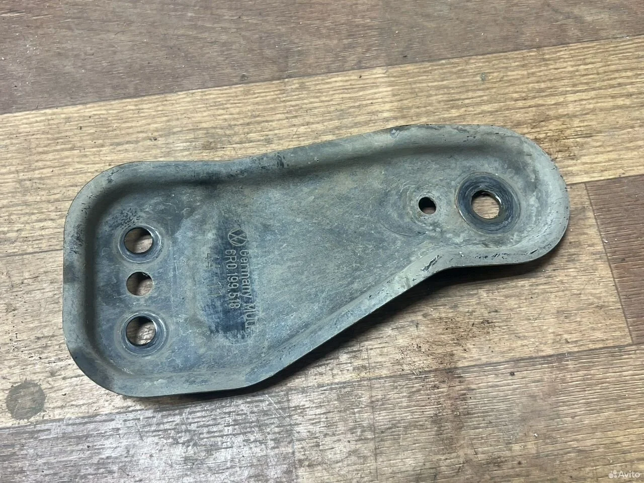 Кронштейн подрамника правый ауди фольксваген шкода