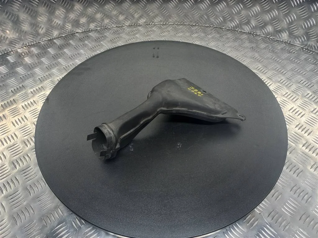 Воздухозаборник MITSUBISHI Colt Z34 VI 2004-2011