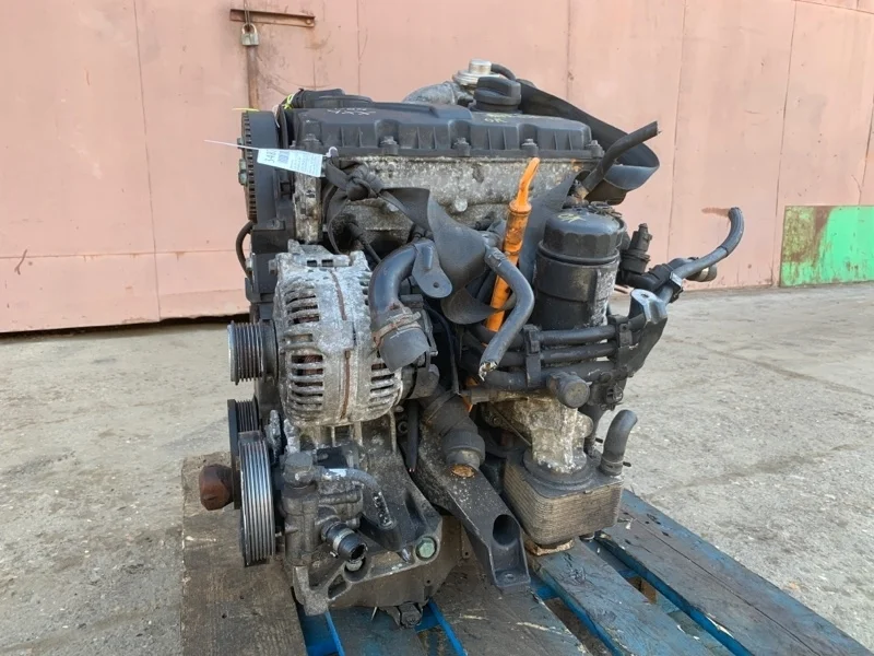 Двигатель Audi A4 AVF 1.9 TDI 2004
