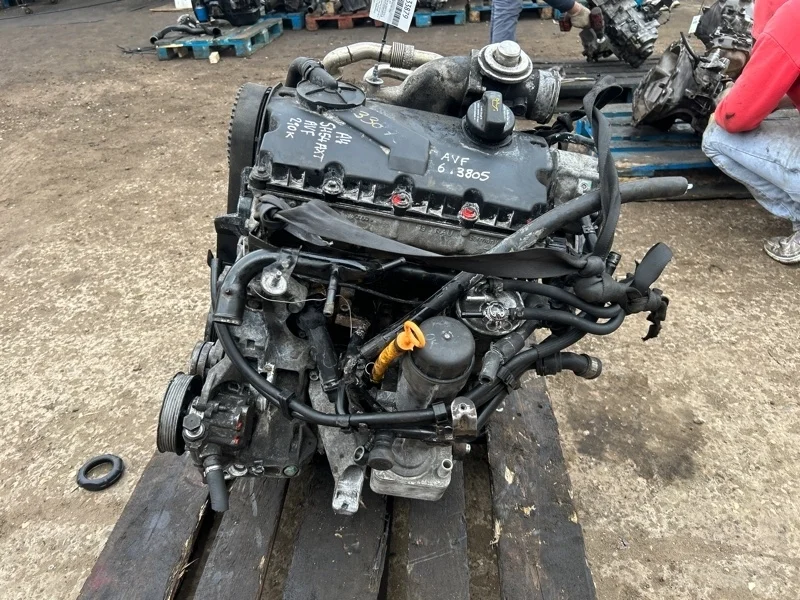 Двигатель Audi A4 AVF 1.9 TDI 2004