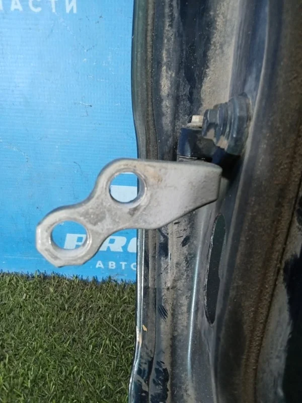 Петля двери задняя правая Ford C-Max 2003-2010