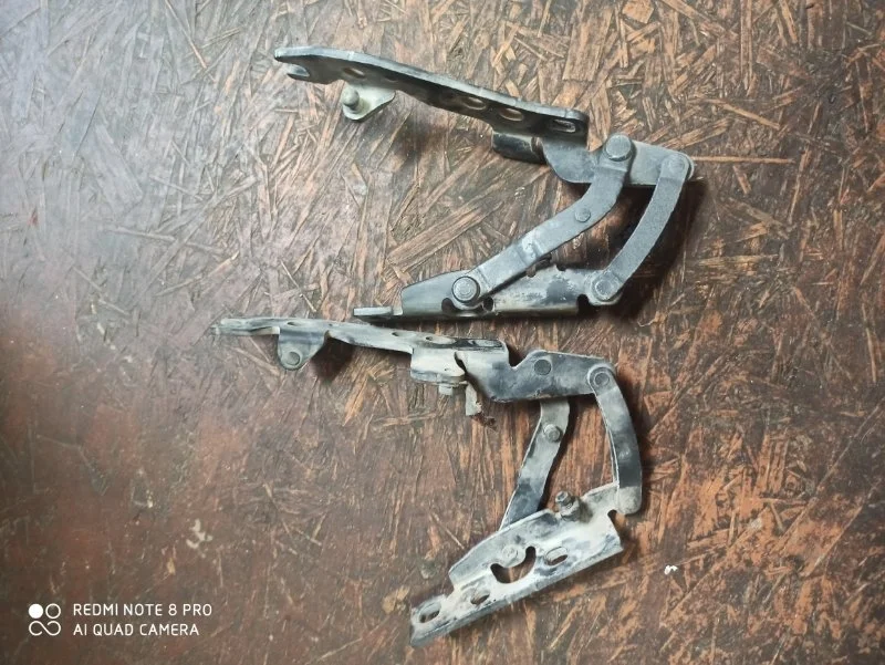 Петля капота BMW X5 2005 E53