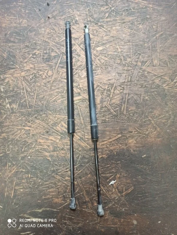 Амортизатор крышки багажника BMW X5 2005 E53