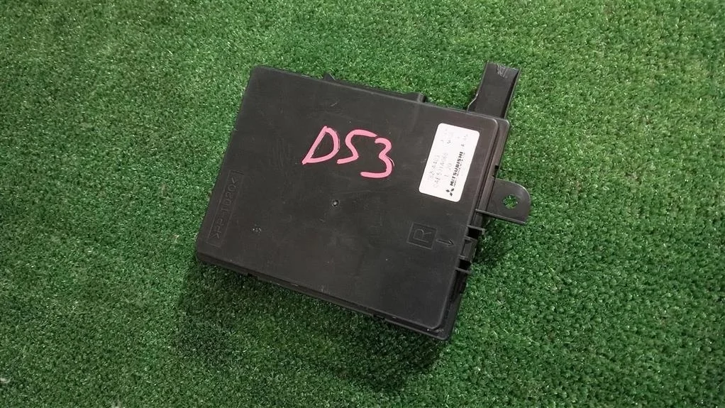 Б.у. блок управления кондиционером MITSUBISHI DELICA/ SPACE GEAR D5 MITSUBISHI DELICA/ SPACE GEAR D5