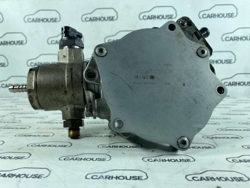 Насос вакуумный Audi A4 B8 2.0 CDN