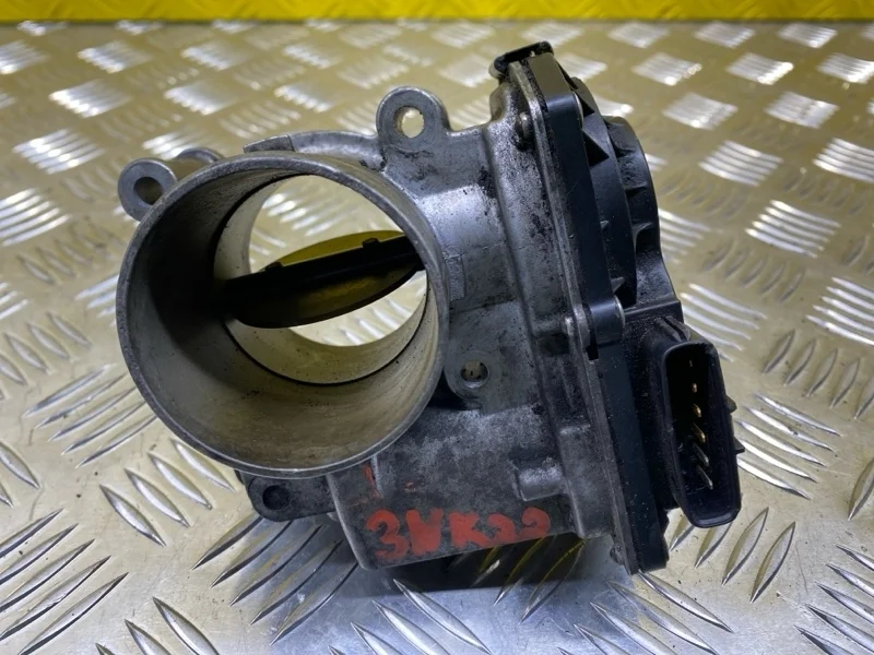 Заслонка дроссельная Nissan Navara (D40) 2004-2015 2011
