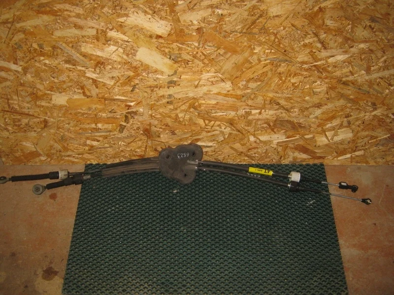 Трос кулисы КПП Renault Megane 3