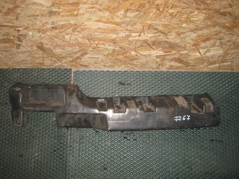 Усилитель заднего бампера Kia Sorento 1 BL