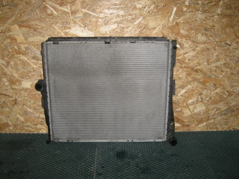 Радиатор основной BMW X3 E83