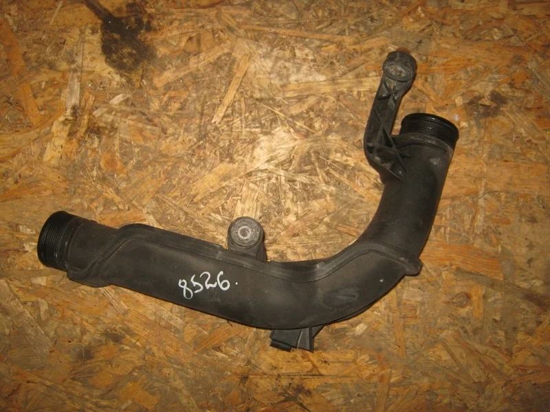 Патрубок интеркулера Volkswagen Golf 6