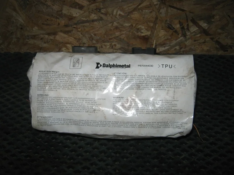 Подушка безопасности в торпеду Opel Corsa D