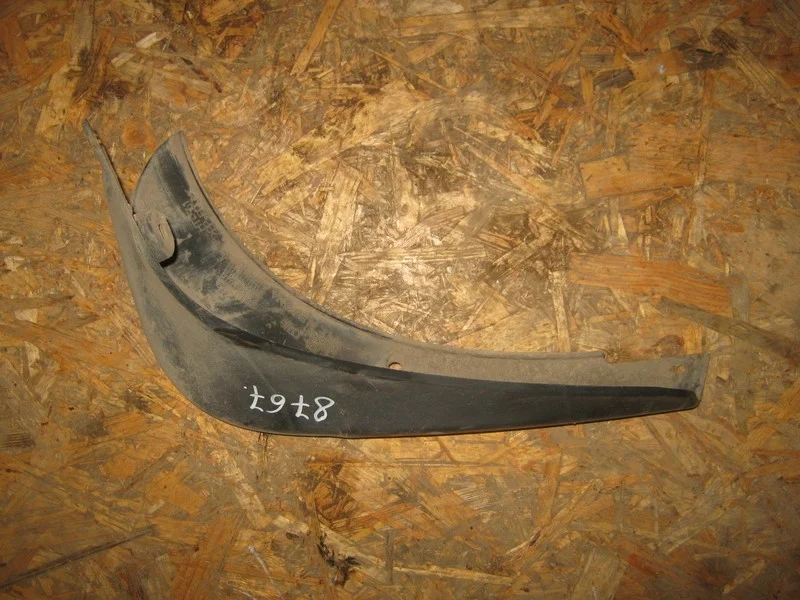 Брызговик задний правый Nissan Qashqai J10