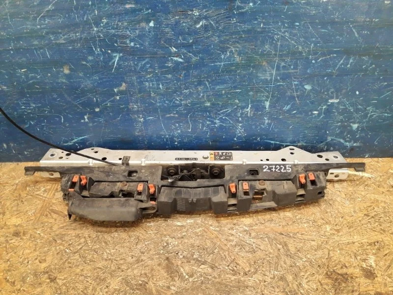 Передняя панель Opel Astra J 2009-2016 13312474