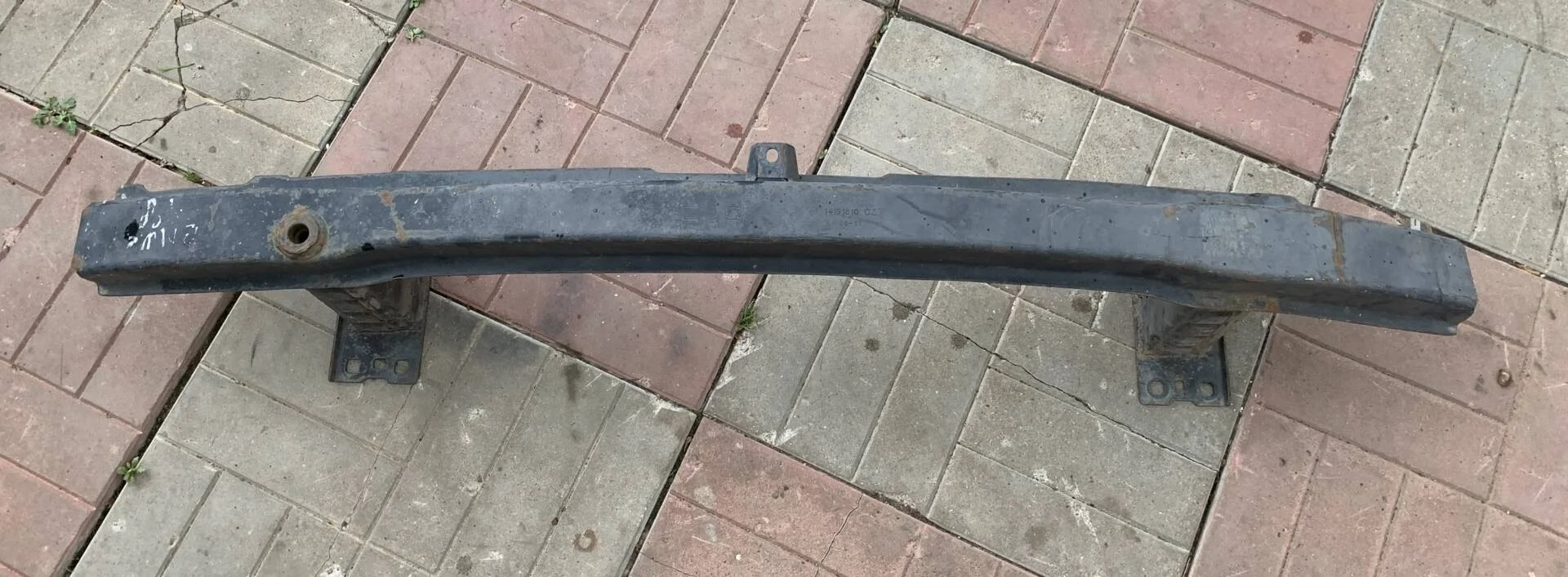 Усилитель переднего бампера BMW 3 E90/E91