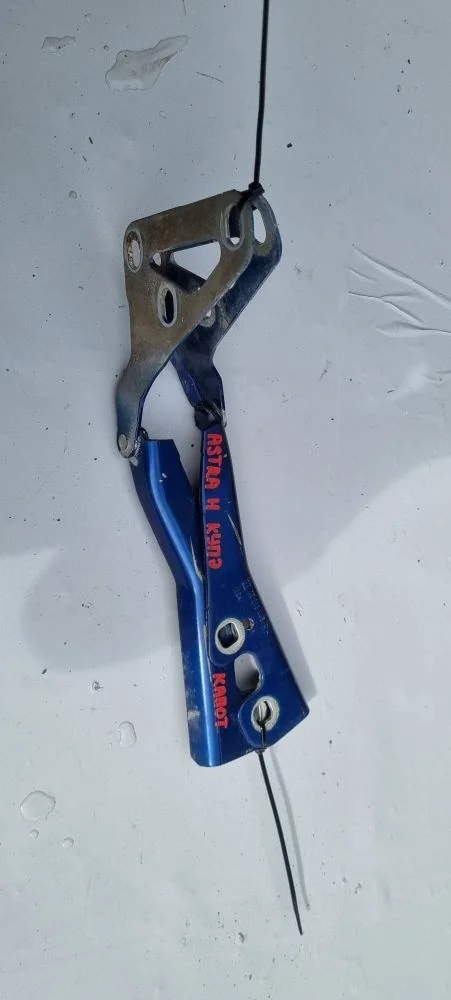 Петля капота для Opel Astra H / Family