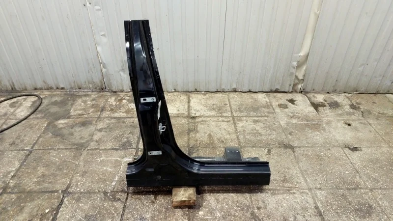 Порог со стойкой Ford Focus 2012 CB8