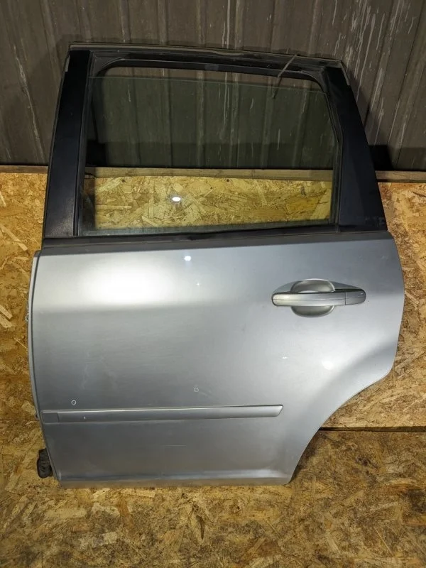 Дверь боковая задняя левая Ford C-Max 2.0 2006