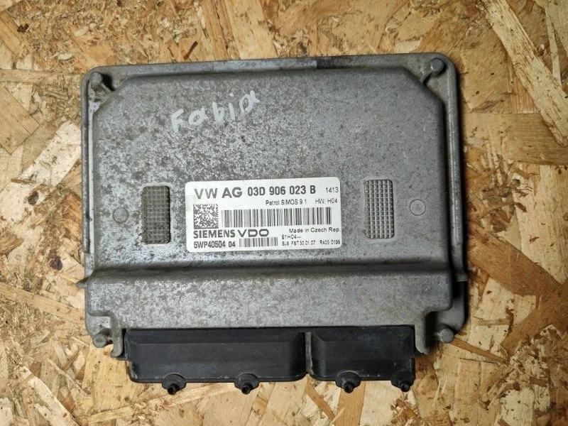 Блок управления двигателем Skoda Fabia 6Y BMD 2007