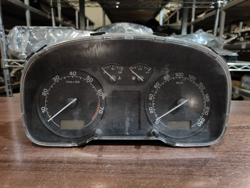 Панель приборов Skoda Octavia 1U2.1U5