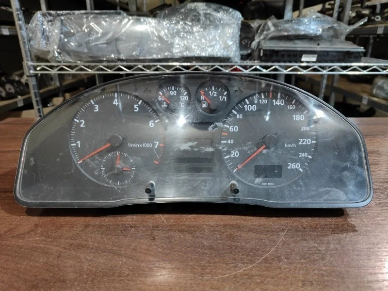 Панель приборов Audi A4 B5
