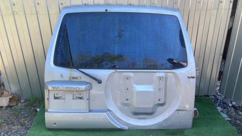 Дверь багажника Mitsubishi Pajero V20 1997