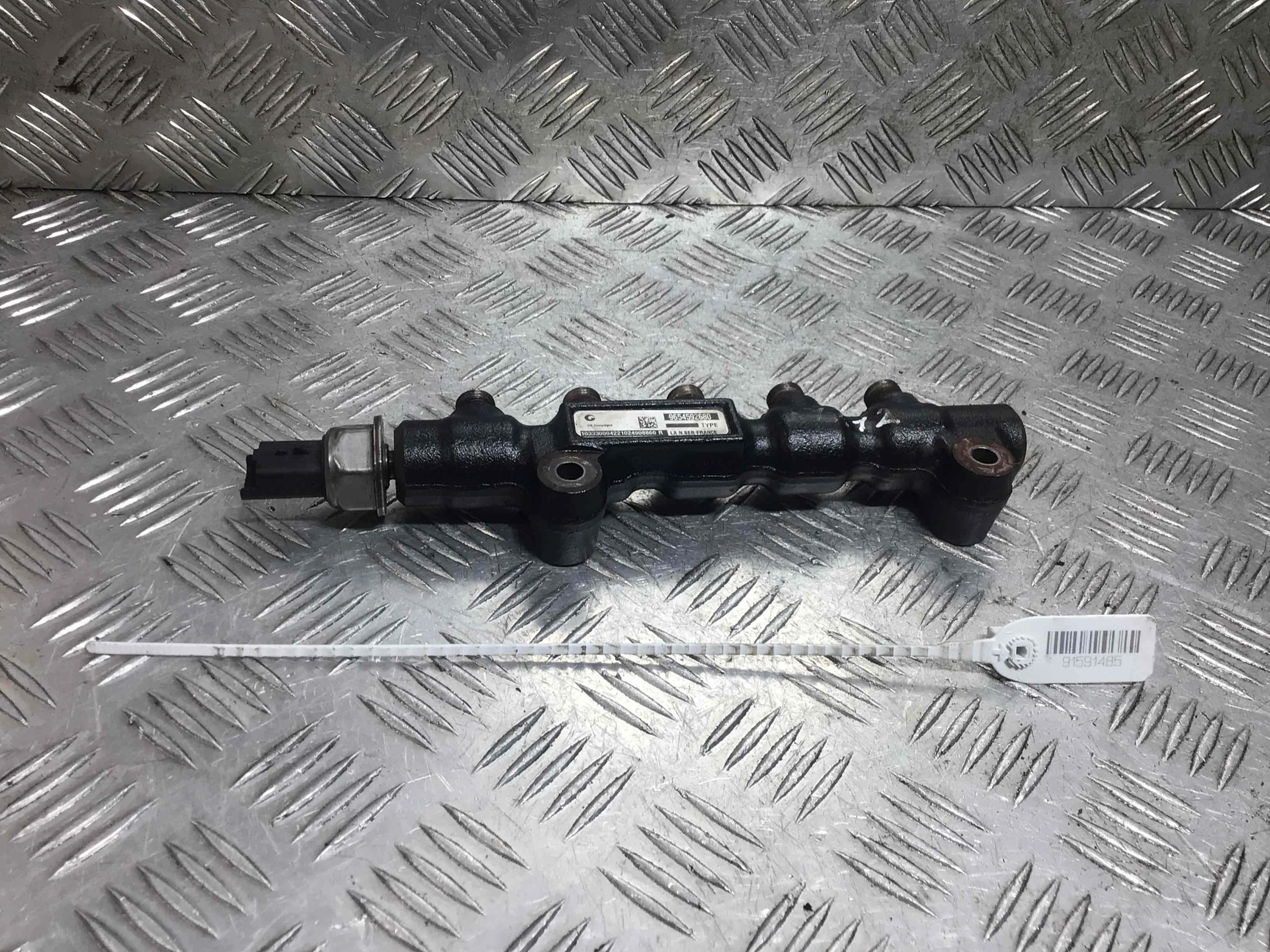 Топливная рампа Ford Focus 3 поколение (2011-2014) дизель 1.6 TDCi Механика Х/б