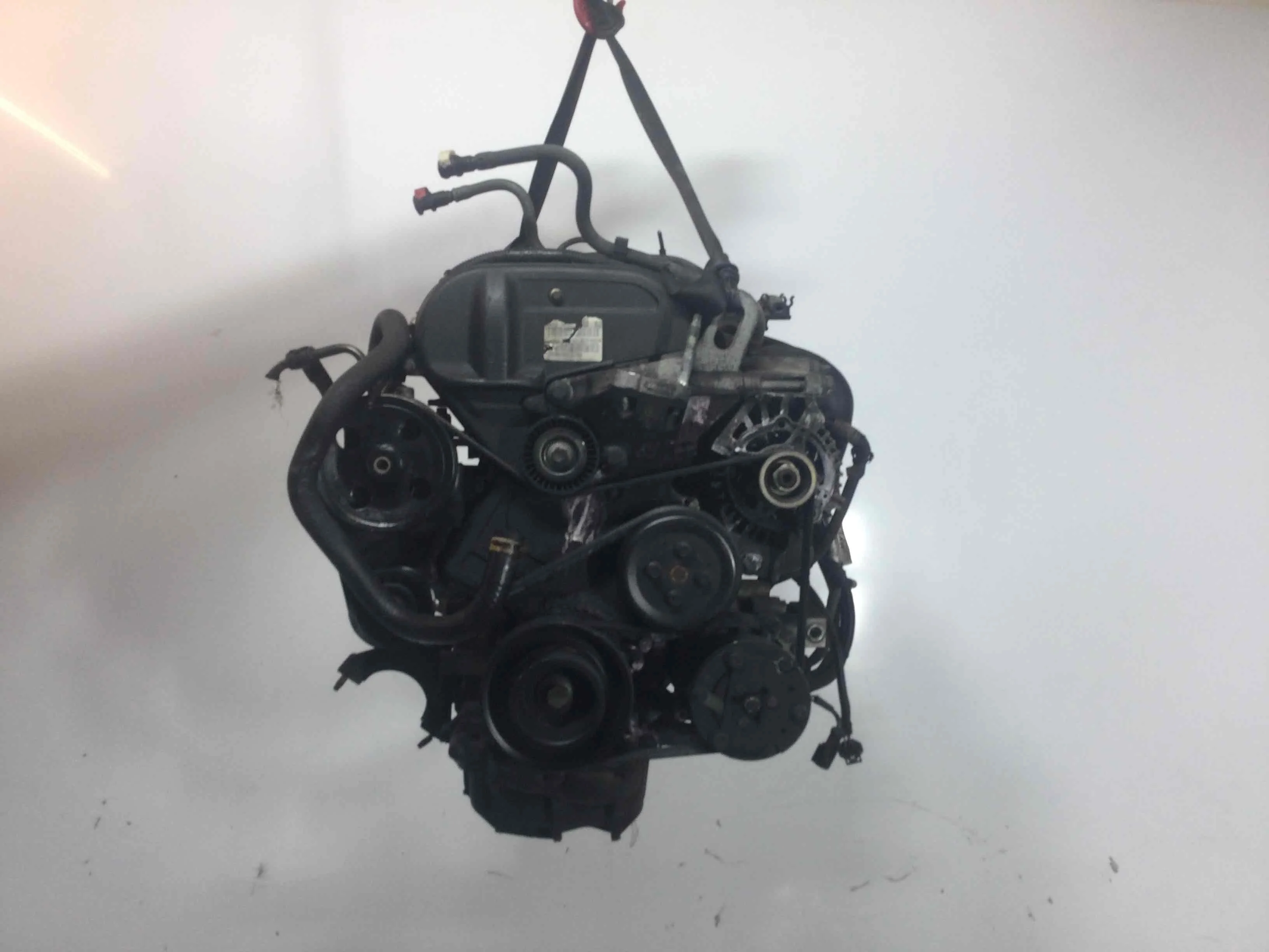 Двигатель Ford Focus 1 поколение [рестайлинг] (2001-2005) бензин 1.6 i Механика Х/б