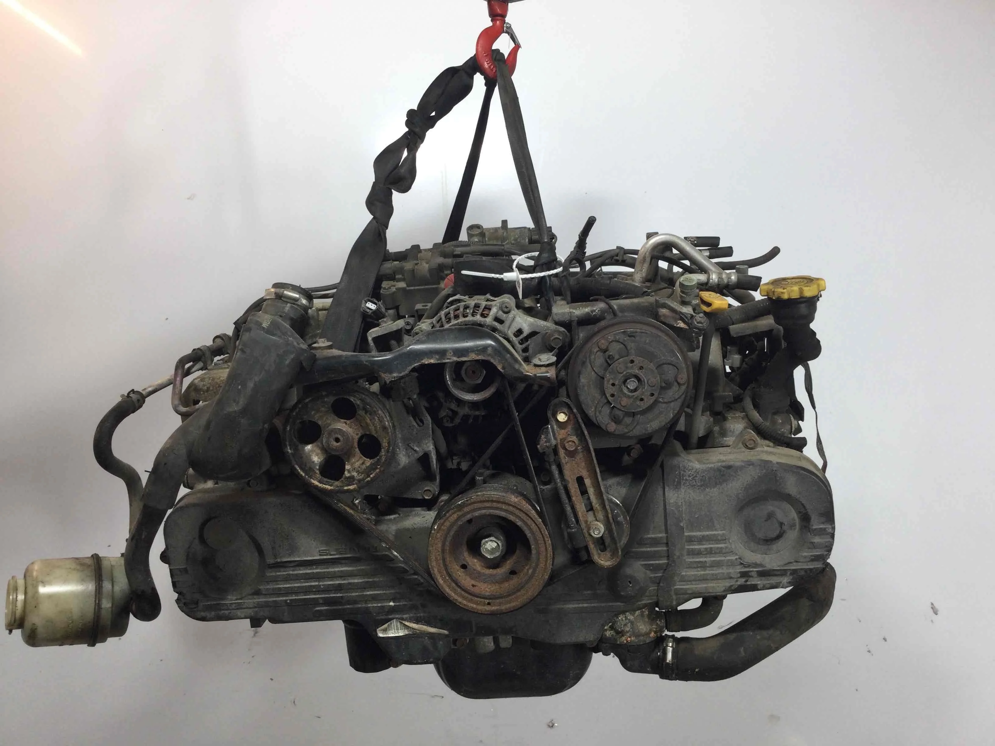 Двигатель Subaru Legacy 3 поколение (1998-2003) бензин 2.0 i Механика Универсал