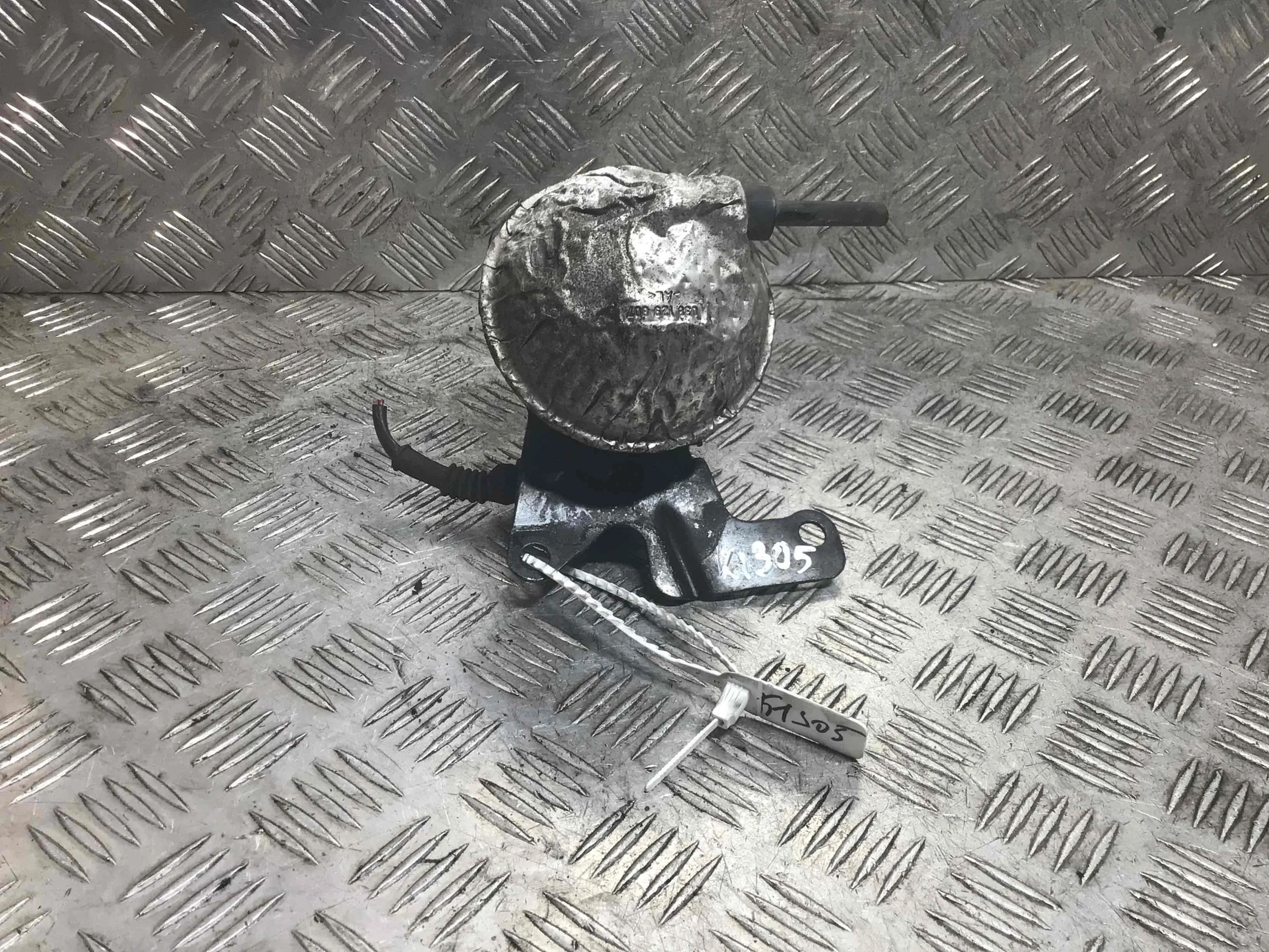 Вакуумный ресивер Audi A4 B8/8K (2007-2011) дизель 2.0 TDI Механика