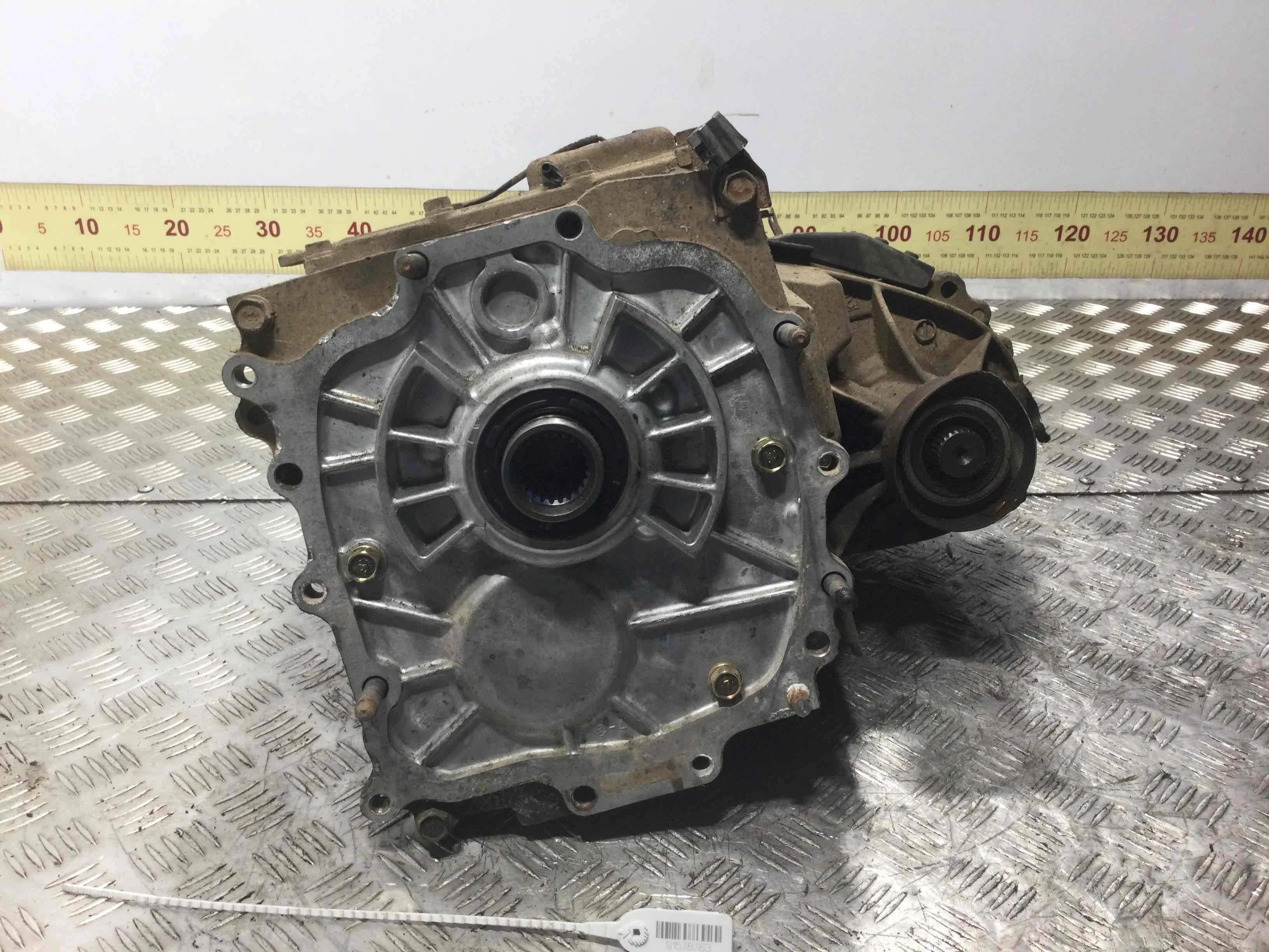 Раздаточная коробка Mitsubishi Pajero 3 поколение [рестайлинг] (2003-2006) дизель 3.2 TD Автомат