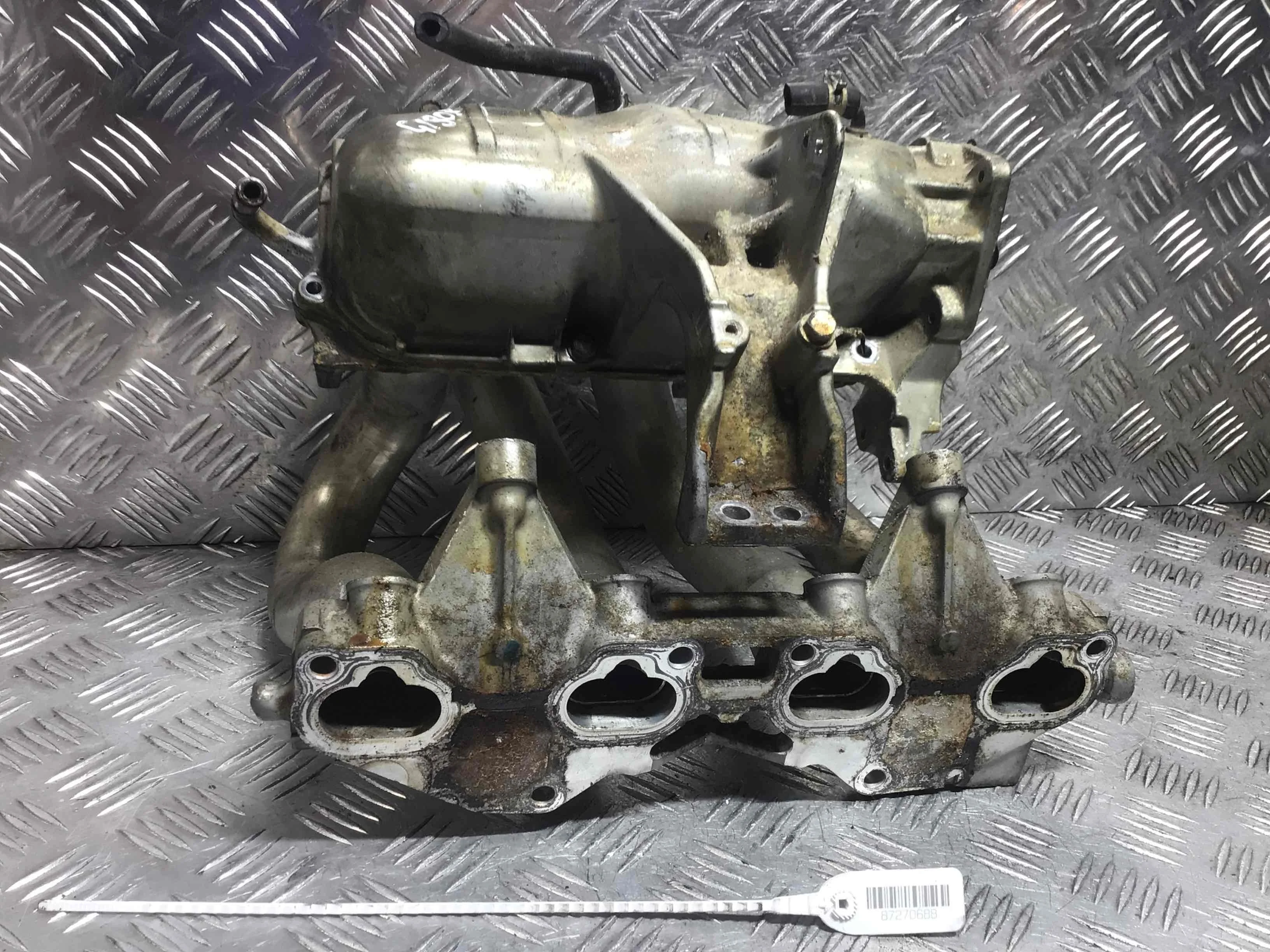 Коллектор впускной Nissan Almera Tino V10 2000 - 2006 бензин 1.8 i Механика Х/б