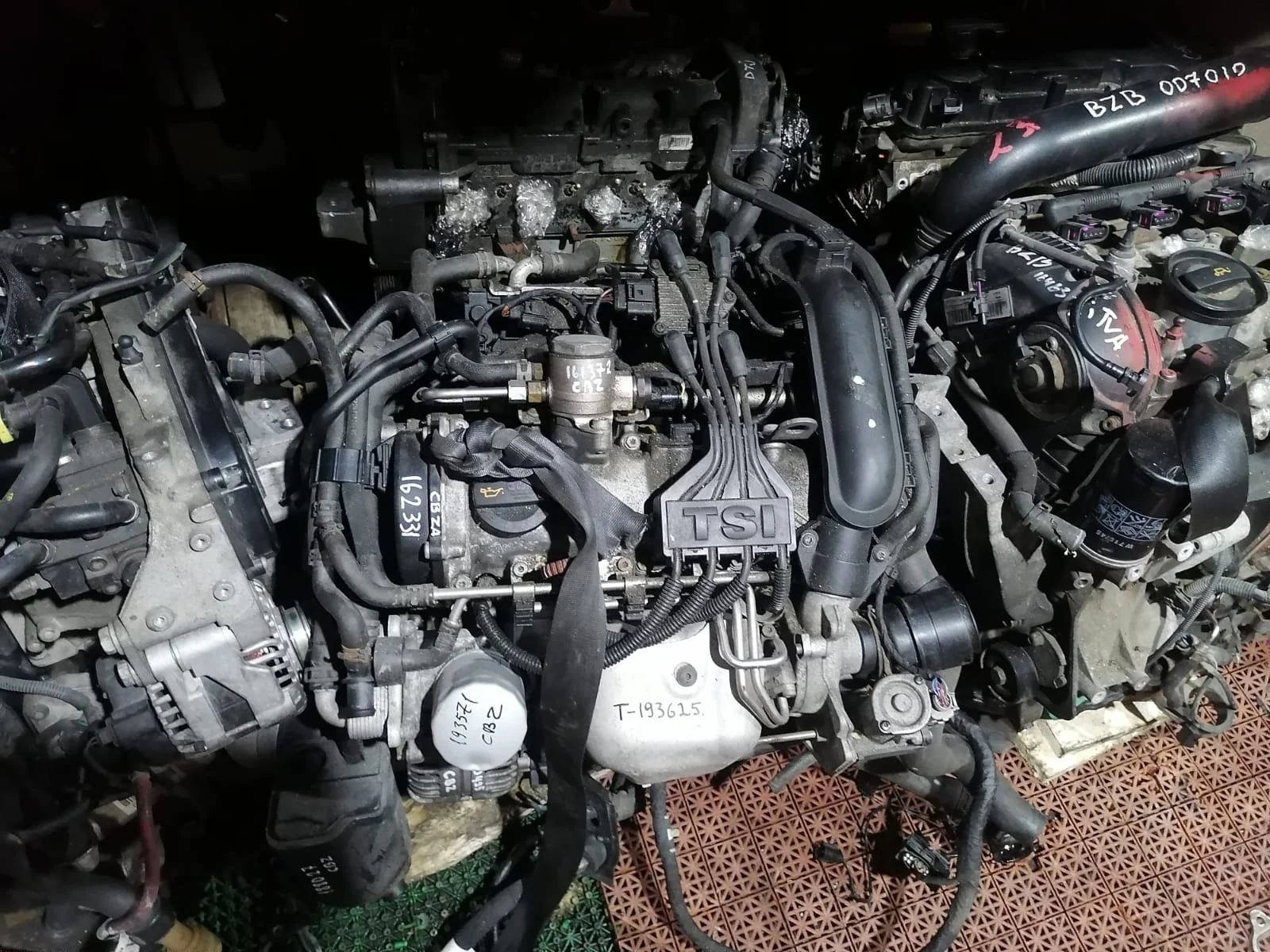 Адсорбер фильтр угольный AUDI A3, SKODA OCTAVIA 1Z, VOLKSWAGEN GOLF 5, PASSAT B6 2004- б/у A3(2004-2013);OCTAVIA 1Z(2004-2012);GOLF 5(2004-2009);JETTA 5(2005-2009);PASSAT B6(2005-2010)