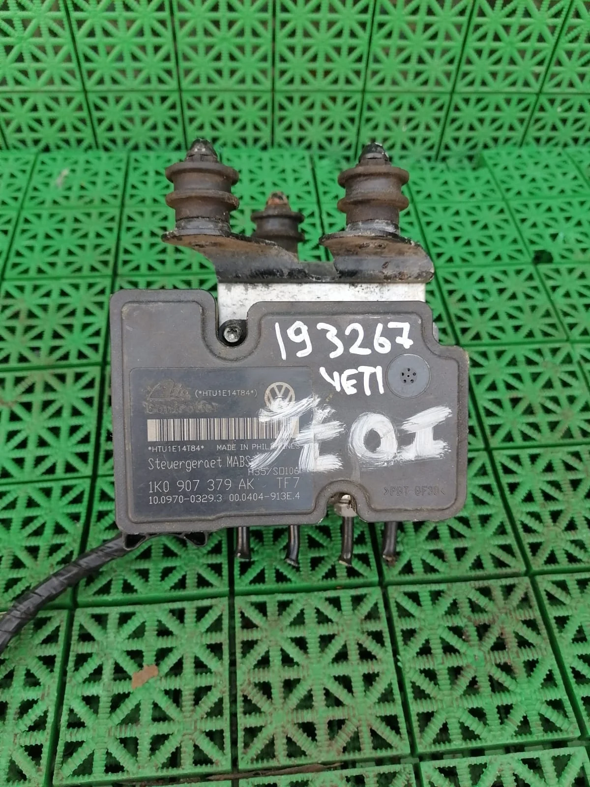 Блок ABS AUDI, SKODA, VOLKSWAGEN 1K0907379AK 2011- б/у JETTA 6(2011-)