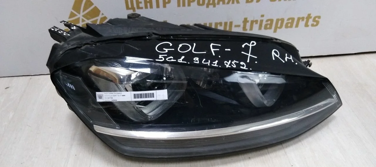 Фара правая Volkswagen Golf 7 ксенон 12-17 oem 5G1941752