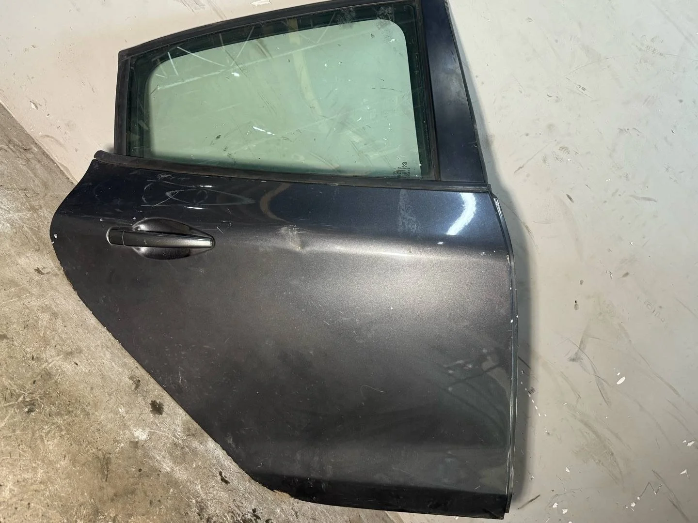 Дверь задняя правая Peugeot 208 2014 9671907480