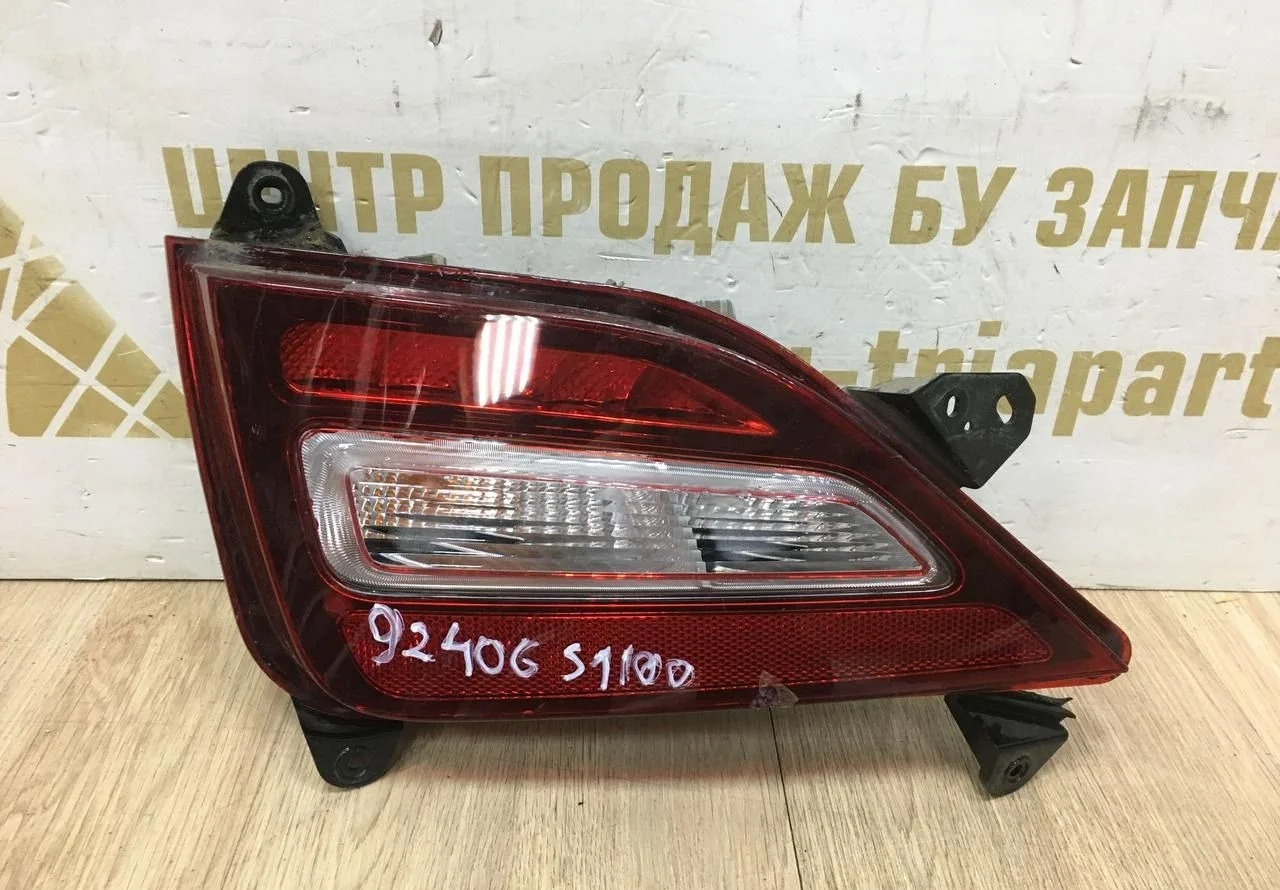 Противотуманный фонарь задний правый Hyundai Santa Fe 4 2018> oem 92406s1100