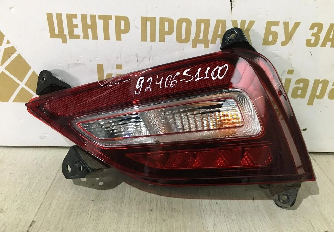 Противотуманный фонарь задний правый Hyundai Santa Fe 4 2018> oem 92406s1100