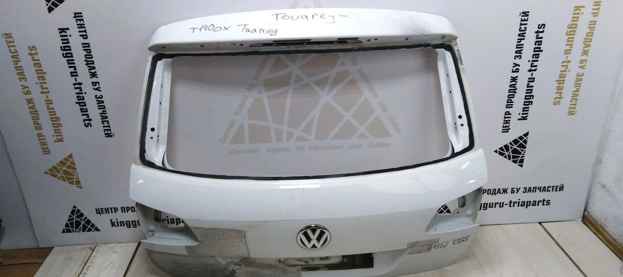 Крышка багажника Volkswagen Touareg 2  NF oem 7P6827025