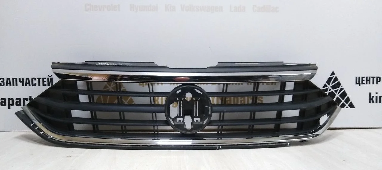 Решетка радиатора Volkswagen Polo 6 Liftback 2020> oem 6N5853653A