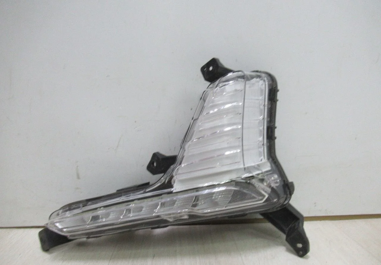 Противотуманная фара левая LED Hyundai Sonata 7 рест oem 92207c1700 (слом.1крепл)