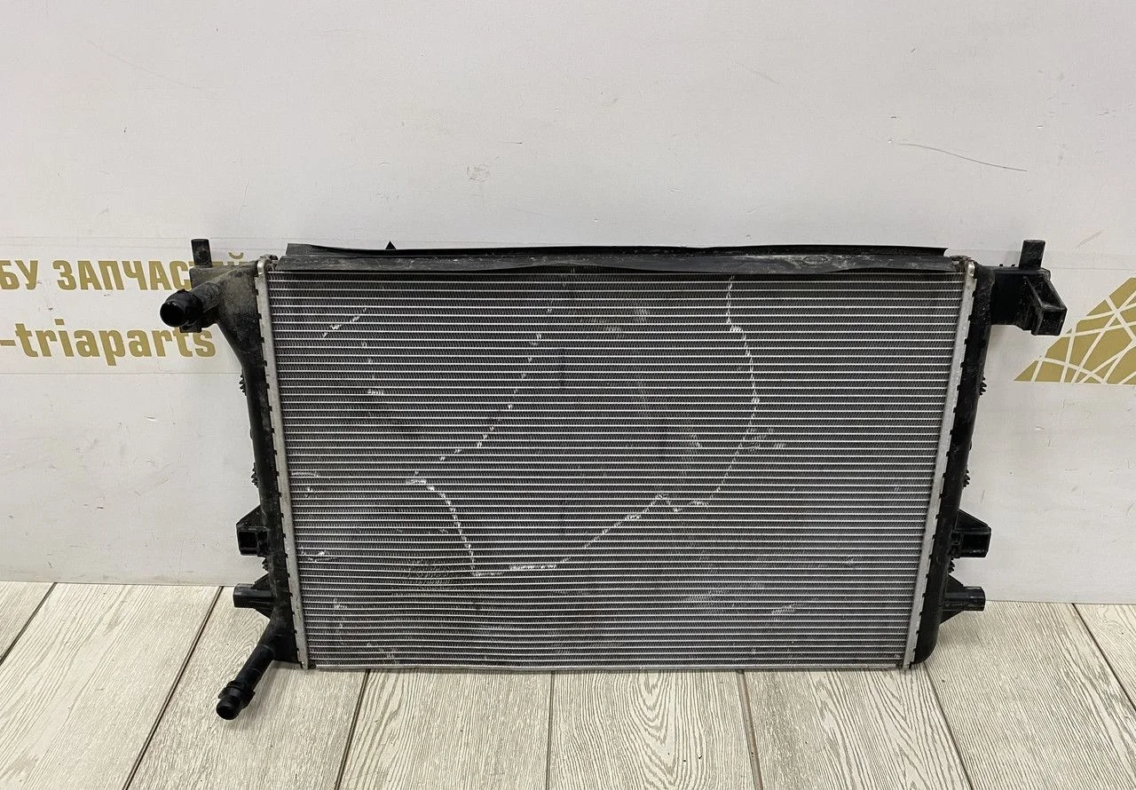 Дополнительный радиатор охлаждения Skoda Kodiaq OEM 5Q0121251HN