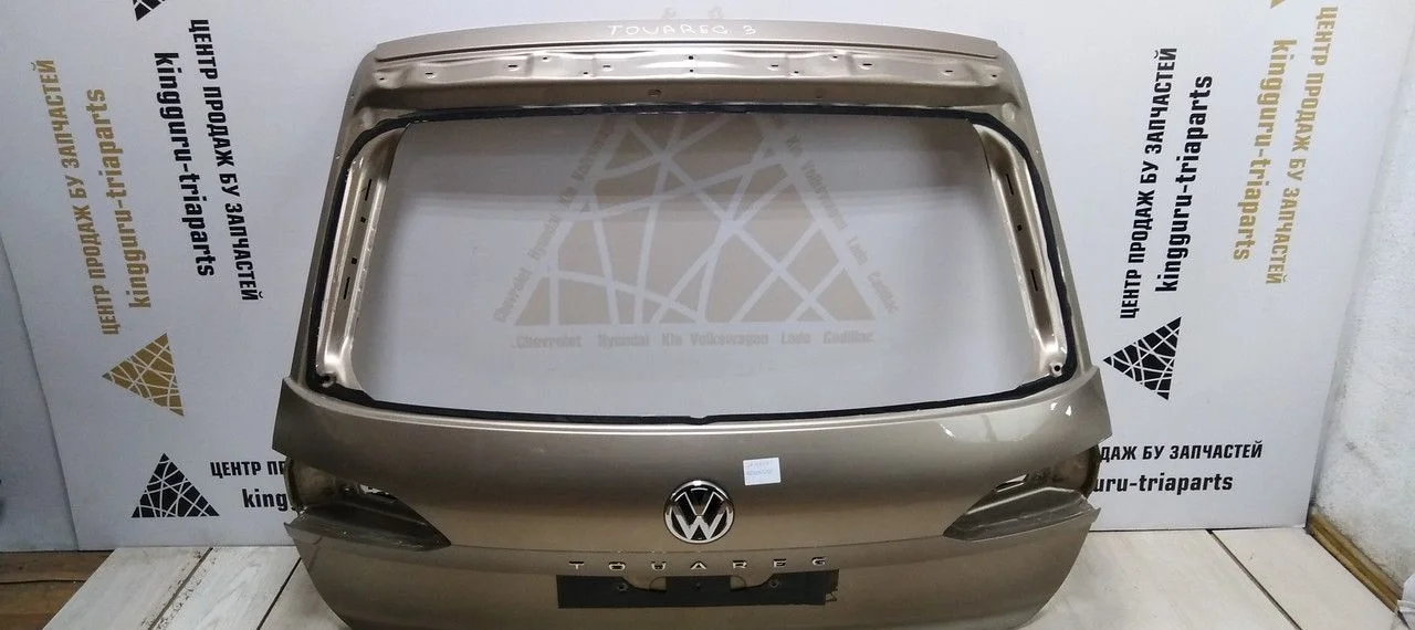 Крышка багажника Volkswagen Touareg 3 2018> oem 760827025C