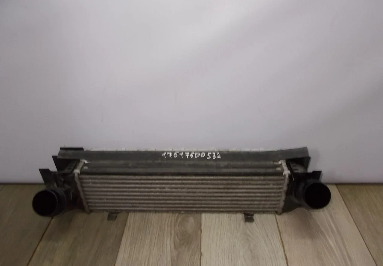 Радиатор интеркуллера бу BMW 3 F30 OEM 17517600532 (2.0)