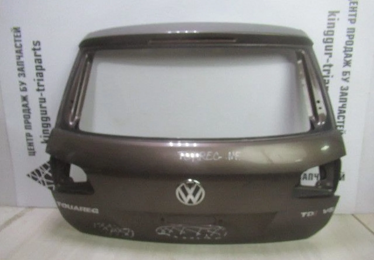 Крышка багажника Volkswagen Touareg NF oem 7P6827025