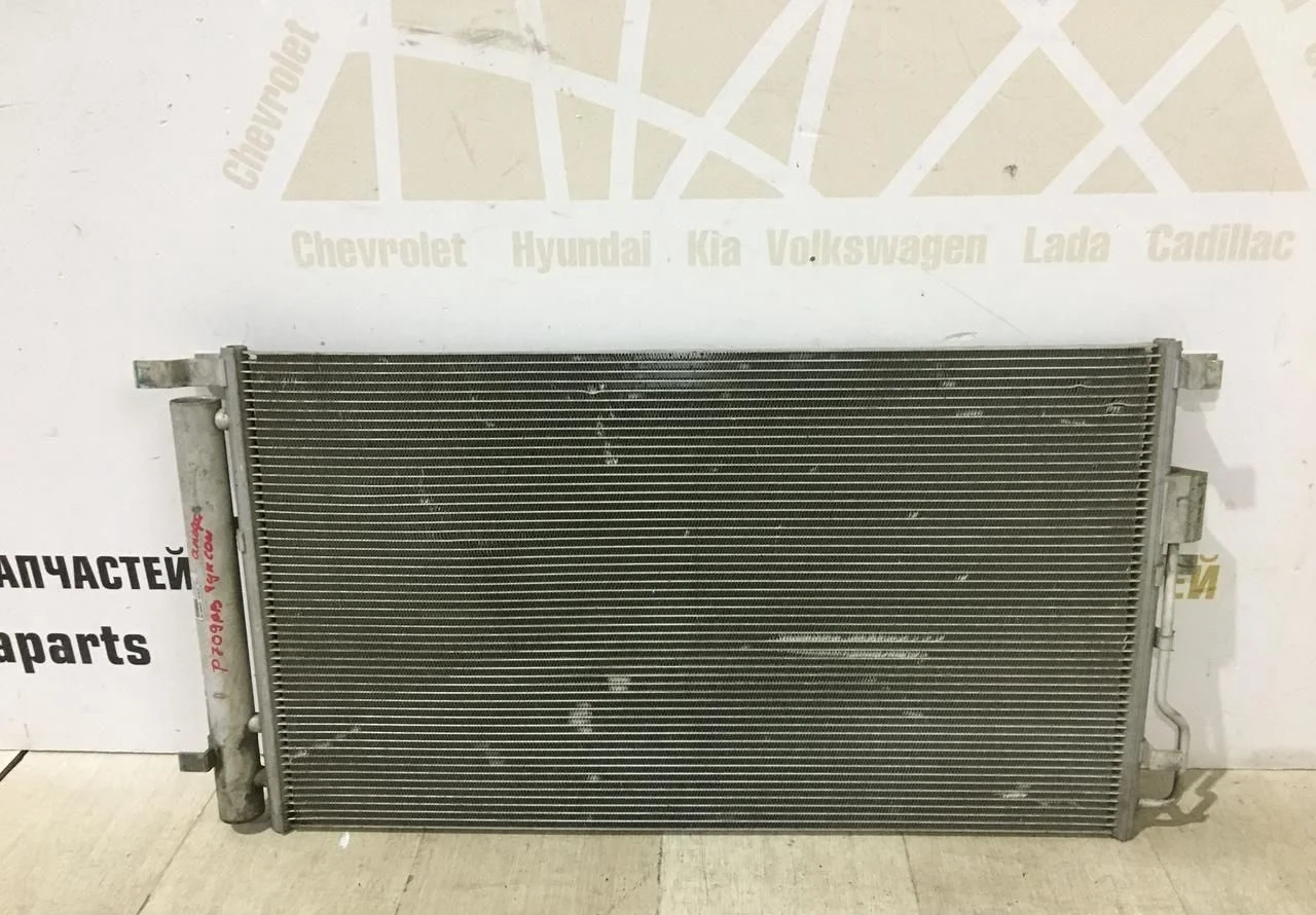 Радиатор кондиционера Hyundai Tucson 3 TL 2015 OEM 97606D7500