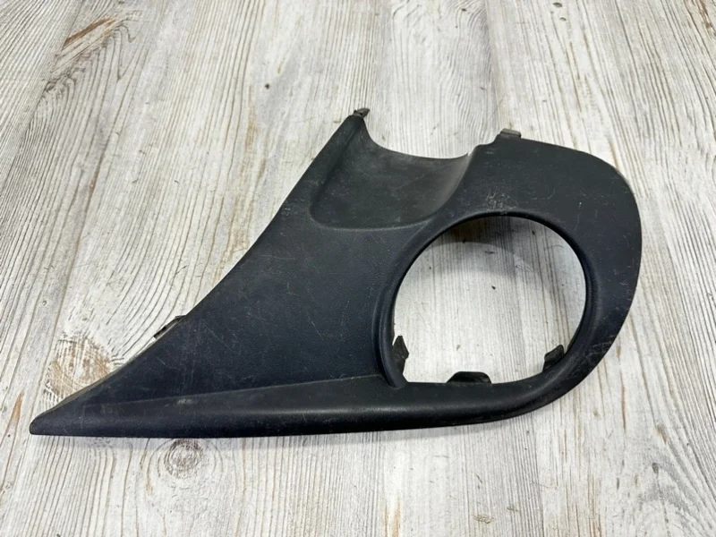 Решетка бампера боковая VW Touareg GP 2007-2010 7L