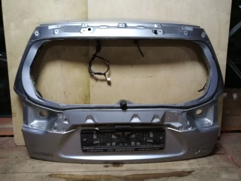 Дверь багажника Mitsubishi Outlander XL 2009-2012