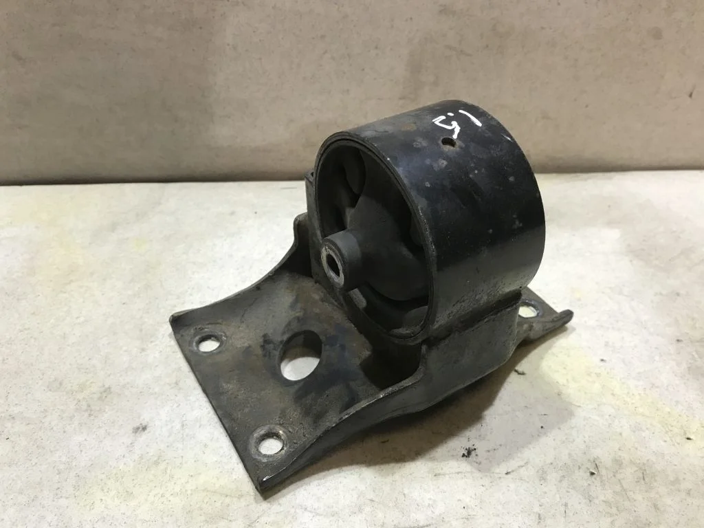Опора двигателя Nissan Almera, Primera