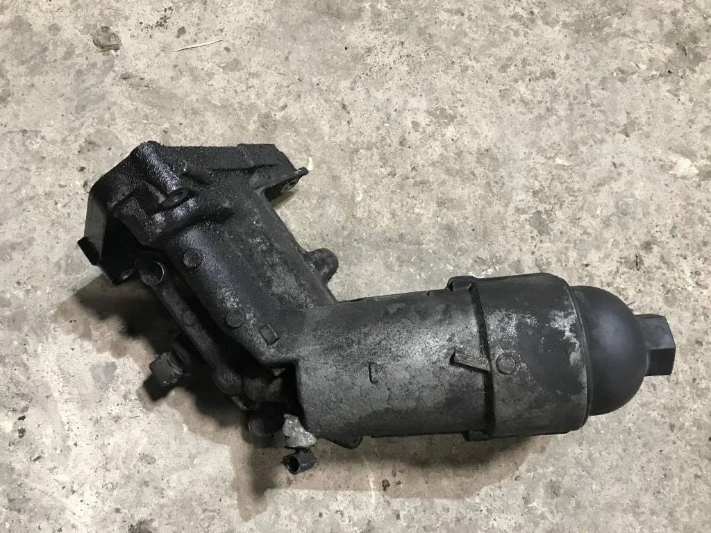 Корпус масляного фильтра BMW Е60 X5 E53 E70 E46 E90 E61 E65